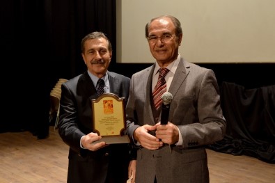 Yücel'in Çiçekleri Belgeselinin Galası Eskişehir'de Yapıldı