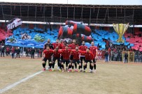 HÜSEYİN ÇELİK - Böyle Taraftar Süper Lig'de Dahi Yok!