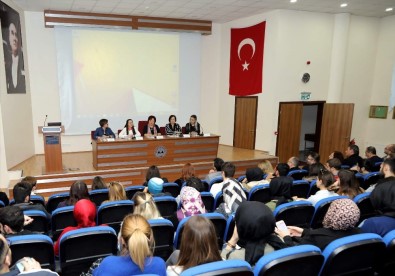 KAYÜ'de Kadın Girişimciler Öğrencilerle Bir Araya Geldi