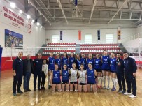 VOLEYBOL TAKIMI - Merinos Spor Namağlup Unvanla Şampiyonluğunu İlan Etti