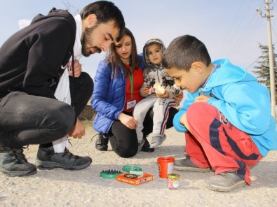 NEVÜ Gökkuşağı Ekibi köy yollarında
