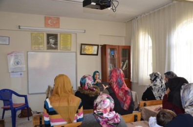 Siirt'te Kur'an Kursu Öğrencilerine Sağlık Eğitim Verildi