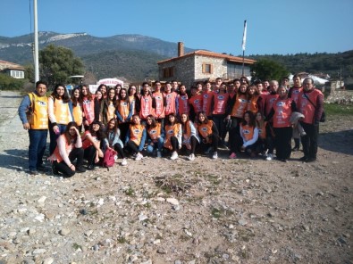 Söke TEMA'nın Genç Gönüllülerinden Sulak Alanlarda Temizlik