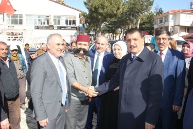 AK Parti Heyetinden Arapgir'e Çıkarma