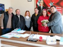 HALK EĞITIMI MERKEZI - Ayvalık'ta HEM'e Engelli Teşekkürü