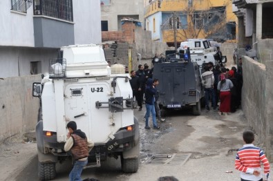 Cizre'de İki Aile Arasında Taşlı Sopalı Kavga Açıklaması 5 Yaralı