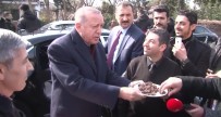 SERÜVEN - Cumhurbaşkanı Erdoğan'a Evinin Önünde Doğum Günü Sürprizi