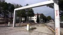 AHMET ÖZAY - Eski Hastane Binası Hurdaları Karşılığında Yıkılacak