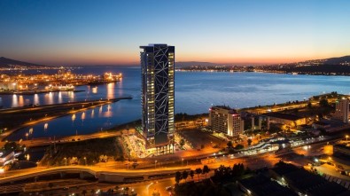 Güzel İzmir'in Kalbinde Denize Sıfır Yaşam
