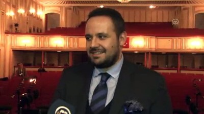 Karahan, Opera Tadında Türküler Söyleyecek