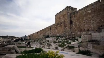 Mescid-İ Aksa'nın Duvarına Provokatif Saldırı