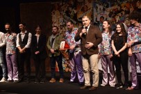 BOZÜYÜK BELEDİYESİ - Seyirciden Tam Not Aldılar