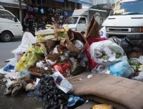İŞ BIRAKMA EYLEMİ - Şişli'de çöp yığınları oluştu