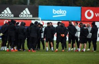 NEVZAT DEMİR - Beşiktaş, Karla Karışık Yağmur Altında Çalıştı