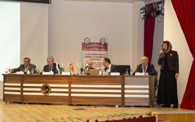 Giresun Üniversitesi'nde 'Hocalı Soykırımı Ve Türk Dünyası Sempozyumu'