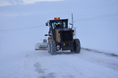 Kars'ta 14 Köy Yolu Ulaşıma Kapalı