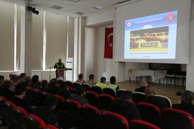 Tunceli'de Taksi Şoförleri Bilgilendirme Toplantısı
