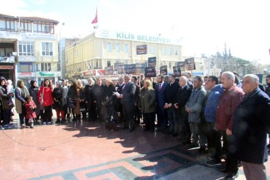 28 Şubat'ın Yıl Dönümünde AK Partililerin Basın Açıklaması Yaptı