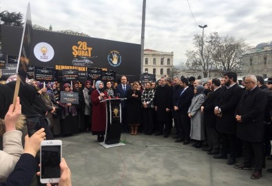 AK Partililer Beyazıt Meydanı'nda 28 Şubat'ı Protesto Etti