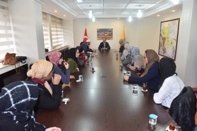 Başkan Altay, Yeni Müslüman Olan Amerikalıları Ağırladı