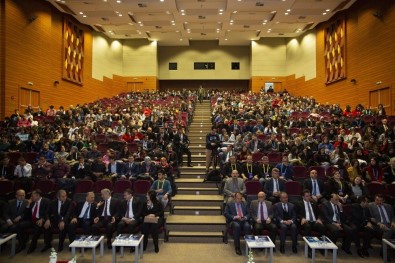 Başkan Çelik, TÜBİTAK'ın Proje Yarışması Ödül Töreninde Gençlere Seslendi