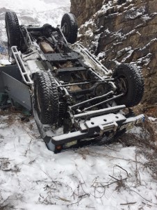Kars'tan Erzurum'a Göreve Giden Polis Aracı Kaza Yaptı