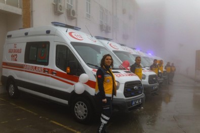 Mardin'de Tam Donanımlı 8 Ambulans Hizmete Girdi