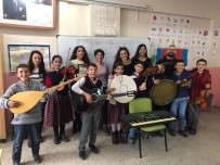İBRAHIM YALÇıN - Surlu Çocuklar İlk Defa Müzik Aletine Dokundular