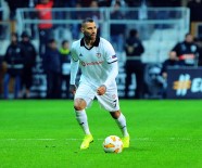UEFA'dan Quaresma'ya Şok