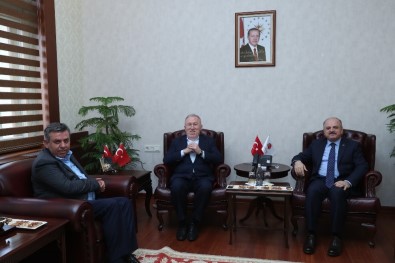 Vali Çakacak, Tokyo Büyükelçisi Mercan'ı Ağırladı