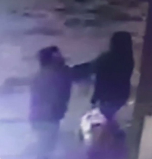 Kadın öğretmene tokatlı saldırı kamerada