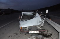 Afyonkarahisar-Antalya Karayolunda Kaza Açıklaması 2 Yaralı