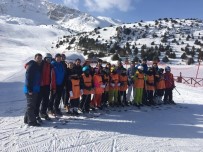 Ergan Dağı Kayak Merkezi Kayakseverlerin Akınına Uğruyor