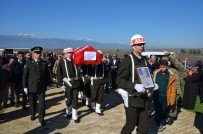 ZAFER KARAMEHMETOĞLU - Kore Gazisi Askeri Törenle Uğurlandı