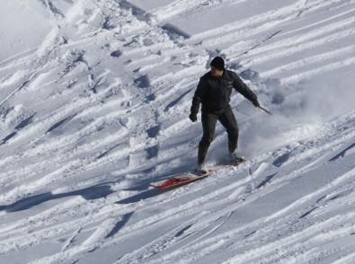 Rize'de 'Petranboard' İle Snowboard Heyecanı Yaşandı