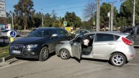 Samsun'da Trafik Kazası Açıklaması 1 Yaralı