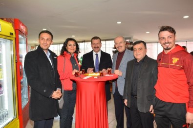 Futbol Okulu Açılışına Protokol Yoğun İlgi Gösterdi