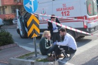 ÇETİN EMEÇ - Manavgat'ta Otomobil Kamyonete Çarptı Açıklaması 2 Yaralı