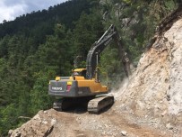 MAHMUT YıLMAZ - Mersin Orman Bölge Müdürlüğü, Orman Yolları Yatırımlarının Yüzde 20 Üzerinde Çıktı