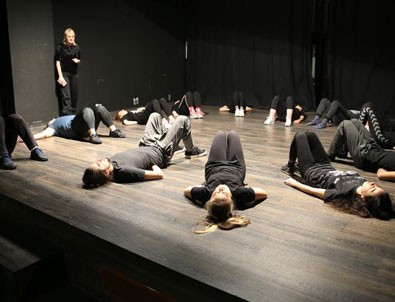 TİYSAV'dan '360 derece' tiyatro eğitimi