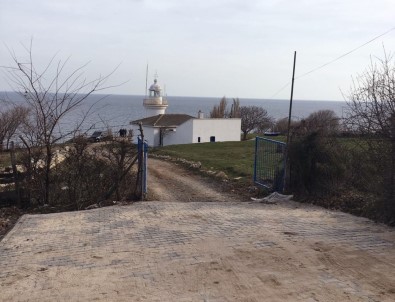 Turistlerin İlgi Odağı Fenerin Yolu Yapıldı