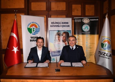 Tuzla'da Annelere Ve Çocuklara Bilinçli Ve Güvenli Bir Gelecek Hazırlanıyor