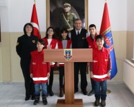 YARIYIL TATİLİ - Çocuklardan Jandarmaya 180. Yaş Ziyareti