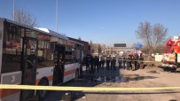 BELEDIYE OTOBÜSÜ - Eskişehir'de Kaza Anı