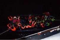 EDİRNE VALİLİĞİ - Lastik Botla Yunanistan'a Kaçacaklardı, Mobil Radara Takıldılar