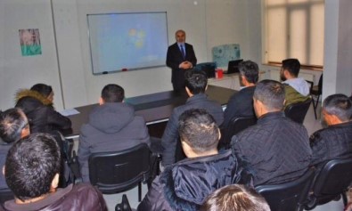 Müftülükten Yükümlülere Seminer