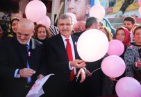 DÜNYA KANSER GÜNÜ - Murat Aydın 'Dünya Kanser Günü'nde Vatandaşlara Pembe Kurdele Taktı