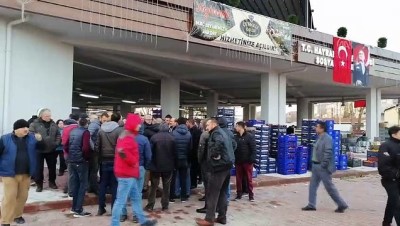 Pazarcılar, Hayrabolu Belediyesini Protesto Etti