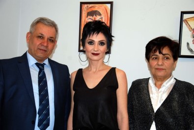 Şengül Aksoy İlk Kişisel Sergisini Açtı
