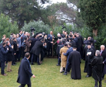 Başbakan Çipras, Heybeliada Ruhban Okulu'nda Ayine Katıldı